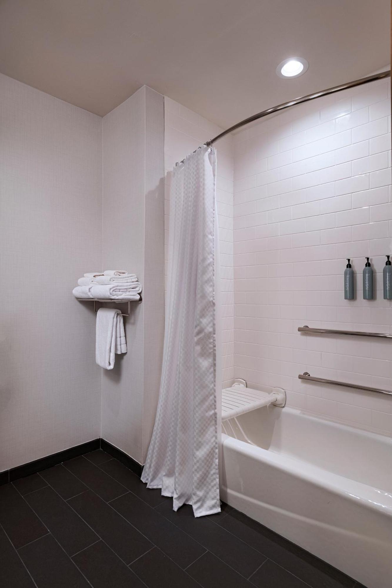 Four Points By Sheraton Fort Worth North エクステリア 写真